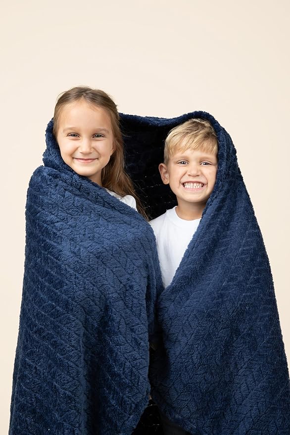EverSnug Travel Blanket & Pillow 68x42 - Premium Ultra-Soft Microfleece 2 in 1 Compact & Packable Flight Blanket with Soft Bag Pillowcase, Hand Luggage Sleeve and Backpack Clip (Navy Blue)