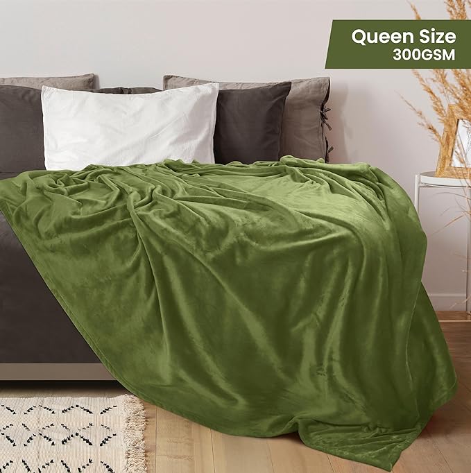 Utopia Bedding Fleece Blanket Queen Size Olive 300GSM Luxury Fuzzy Soft Anti-Static Microfiber Bed Blanket (90x90 Inch)