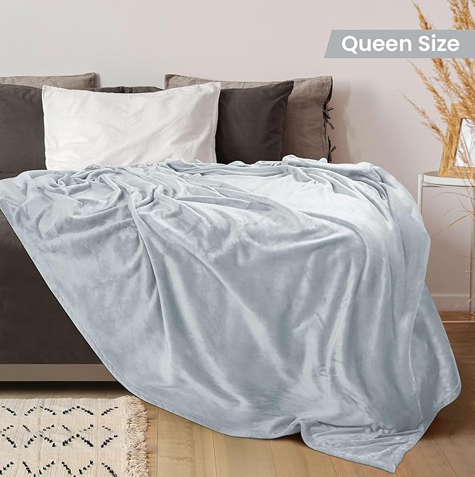 Utopia Bedding Fleece Blanket Queen Size Light Grey (90x90 Inches) Ultra Soft Warm Lightweight Microfiber Breathable Anti-Static Cozy Winter Bed Blanket, All-Season Home Decor Gift for Men & Women