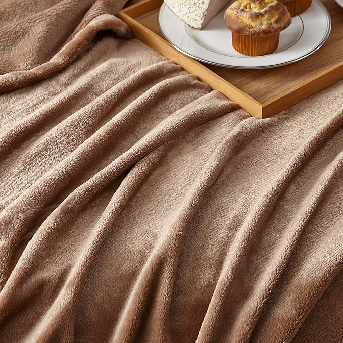 Hansleep Fleece Camel Throw XL Blanket, Super Soft Flannel Fuzzy Plush Cozy Blanket for All Seasons, Camel, Throw XL 50x70 Inches