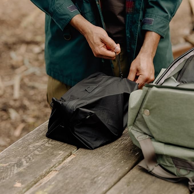 Peak Design Ultralight Terra Shell Packing Cube, Weatherproof Luggage Cube with Strap Attachment Points and Luggage Pass Throughs, Zipper Opening, Travel Organizer for Men and Women