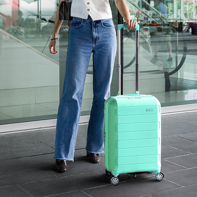 Traveler's Choice Pagosa Hardshell Expandable Luggage with Spinner Wheels, Mint, 26-Inch Medium