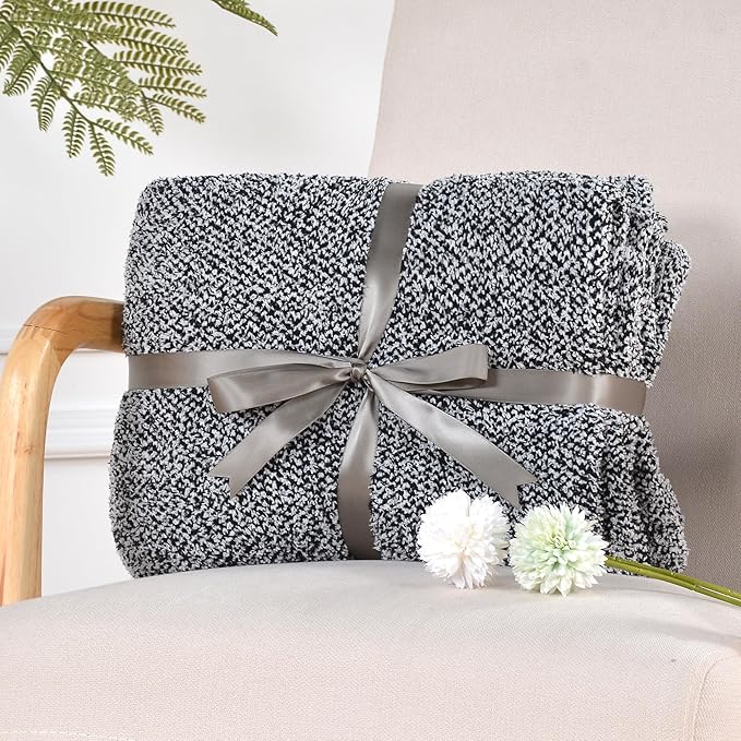 JOOJA Wearable Blanket Super Soft Feather Yarn Blanket Shawl with Pockets Fuzzy Throw Blanket TV Blanket for Adults Teens