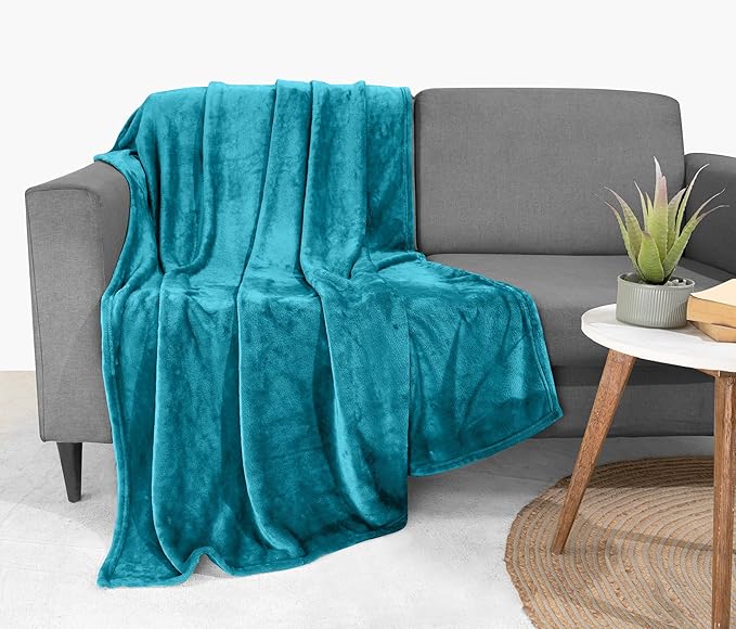 Utopia Bedding Fleece Blanket Throw Size Turquoise 300GSM Luxury Anti-Static Fuzzy Soft Microfiber Blanket for Couch, Sofa and Bed (50x60 Inch)