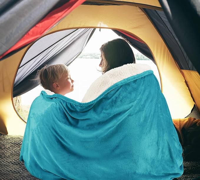 Utopia Bedding Sherpa Blanket King Size (Turquoise, 90x102 Inches) - Soft Lightweight Plush Fleece Reversible Blanket for Bed, Sofa, Couch, Camping and Travel