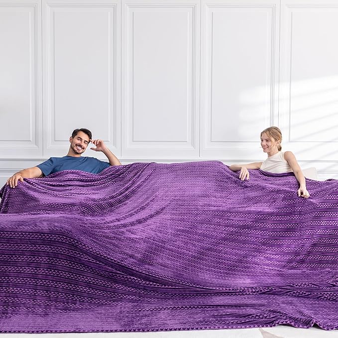 Soft Cozy 120x138 Inches Seamless Oversized King Fleece Blanket, 3D Jacquard Decorative Giant 10'x11.5' California King Blanket Extra Large for Bed, Sofa, Couch, Travel, Travel,Pueple Chain