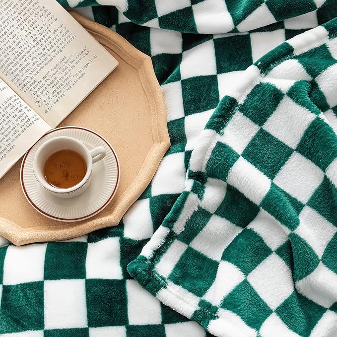 LOMAO Throw Blankets Flannel Blanket with Checkerboard Grid Pattern Soft Throw Blanket for Couch, Bed, Sofa Luxurious Warm and Cozy for All Seasons (Green, 50"x60")