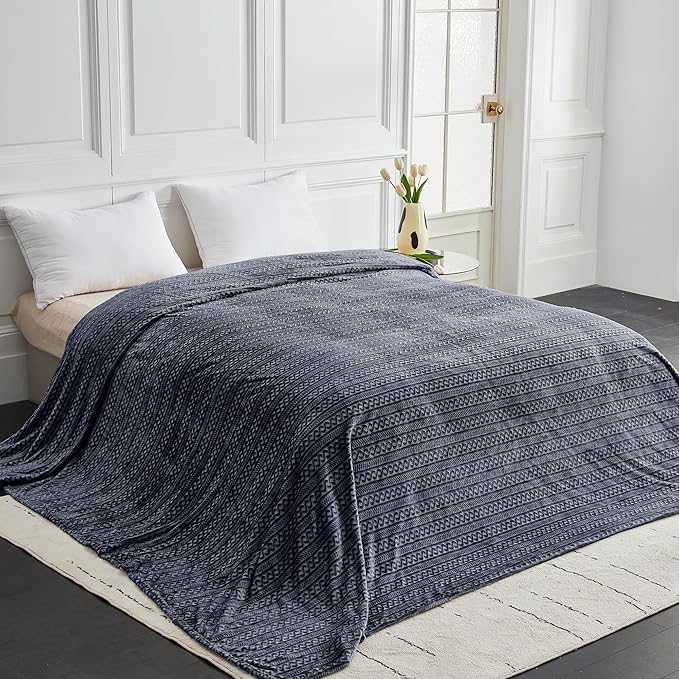 Soft Cozy 120x138 Inches Seamless Oversized King Fleece Blanket, 3D Jacquard Decorative Giant 10'x11.5' California King Blanket Extra Large for Bed, Sofa, Couch, Travel, Dark Grey Chain