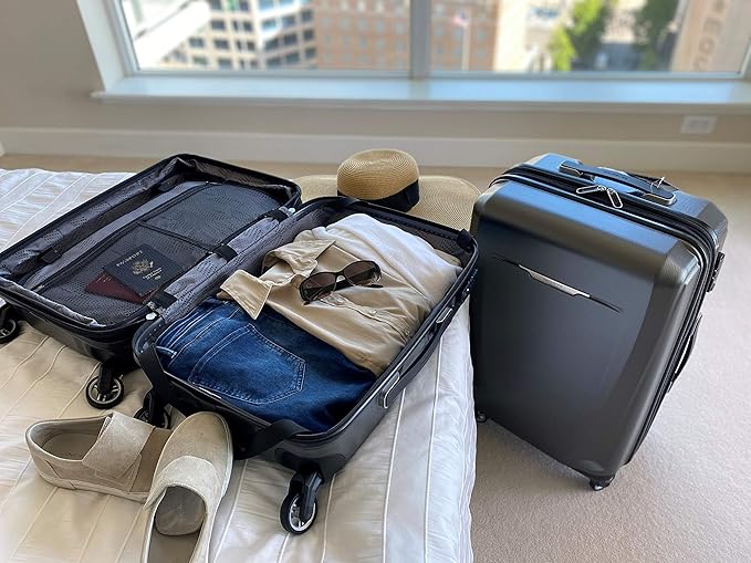 Samsonite Winfield 3 DLX Hardside Luggage with Spinners, 3-Piece Set (20/25/28), Graphite Grey