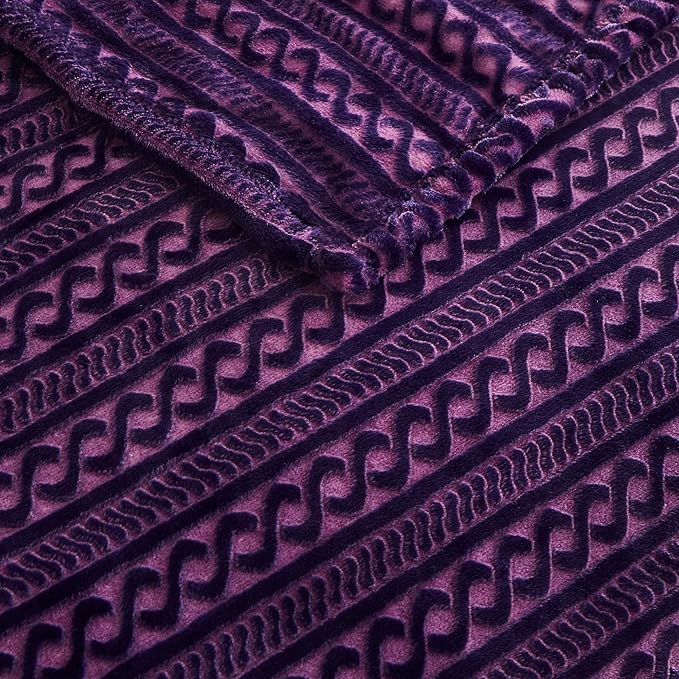 Soft Cozy 120x120 Inches Seamless Oversized King Fleece Blanket, 3D Jacquard Decorative Giant 10'x10' California King Blanket Extra Large for Bed, Sofa, Couch, Travel, Travel, Pueple Chain