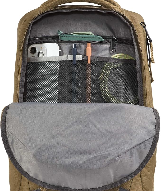 The North Face Vault Everyday Laptop Backpack - Commuter Travel Bag, Water-Repellent Finish, Spacious Compartment, Cedar, One Size