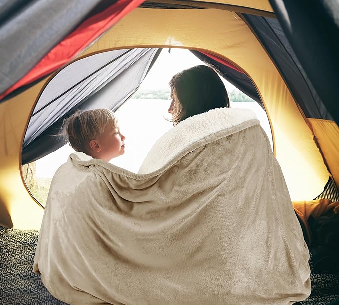 Utopia Bedding Sherpa Blanket Twin Size (Camel, 60x80 Inches) - Soft Lightweight Plush Fleece Reversible Winter Blanket for Bed, Sofa, Couch, Camping and Travel