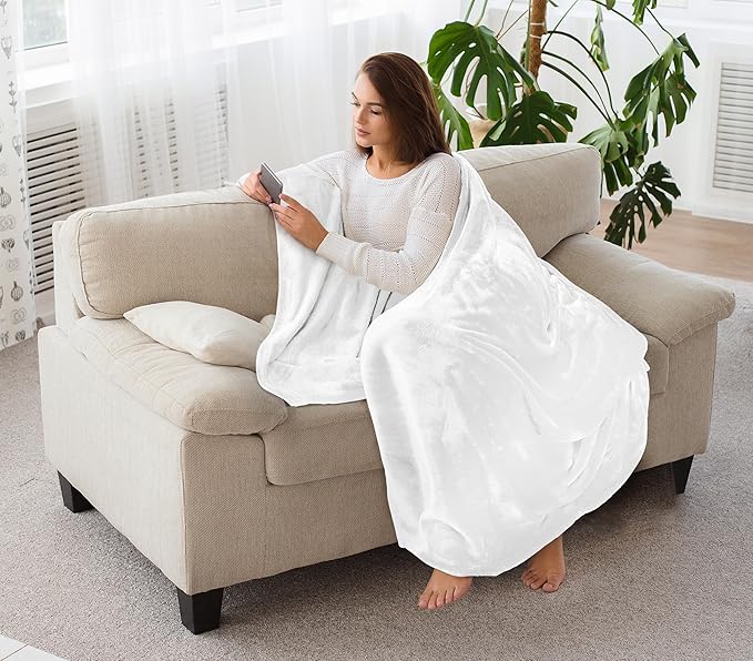 Utopia Bedding Fleece Blanket Throw Size White 300GSM Luxury Anti-Static Fuzzy Soft Microfiber Blanket for Couch, Sofa and Bed (50x60 Inch)