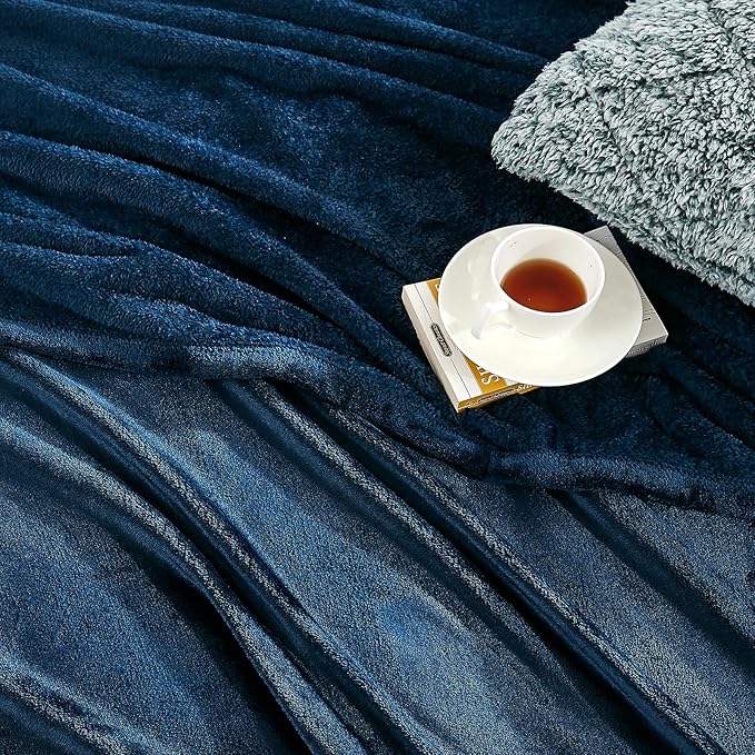 Hansleep Fleece Navy Blue Throw XL Blanket, Super Soft Flannel Fuzzy Plush Cozy Blanket for All Seasons, Navy Blue, Throw XL 50x70 Inches