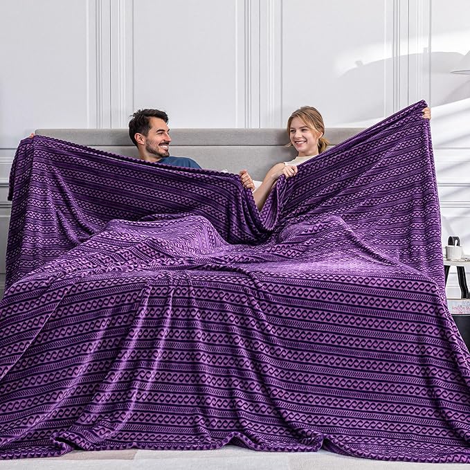 Soft Cozy 120x120 Inches Seamless Oversized King Fleece Blanket, 3D Jacquard Decorative Giant 10'x10' California King Blanket Extra Large for Bed, Sofa, Couch, Travel, Travel, Pueple Chain