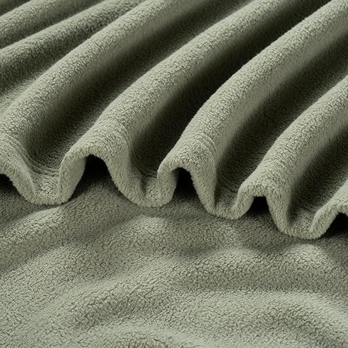 Berkshire Blanket Microfleece Twin Size Bed Blanket Dark Sage Green,Lightweight Soft Breathable Plush Micro Fleece Blanket for Bed Couch Sofa,60x92 Inches